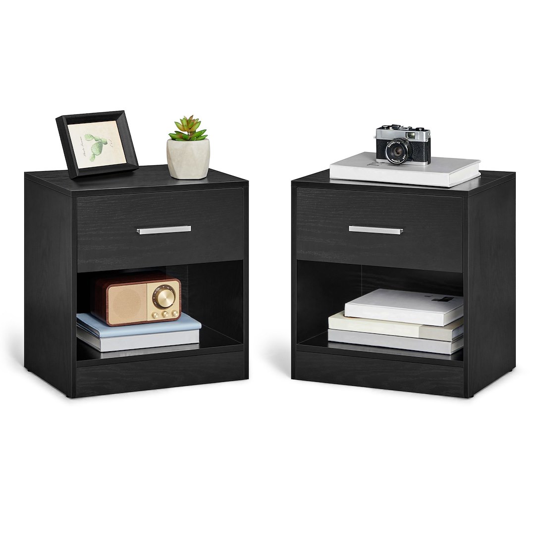 Czarny zestaw dwóch szafek nocnych