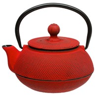 Dzbanek żeliwny z sitkiem Doty 600 mlŻeliwny dzbanek w kolorze czerwonym do parzenia ziół i herbaty, wyposażony w sitko oraz uchwyt, pojemność 600 ml