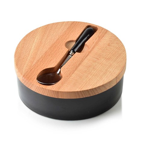 Cukiernica z łyżeczką Basick Black Pojemnik wykonany z porcelany w kolorze czarnym, bambusowa pokrywka, metalowa łyżeczka w zestawie