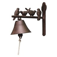 Żeliwny dzwonek do drzwi z ptaszkami Ozdobny dzwonek do drzwi z motywem ptaszka, wykonany z żeliwa o wymiarach: 19x21,8x11 cm