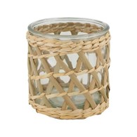 Szklany świecznik na tealight z osłoną z rattanu