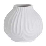 Wazon porcelanowy biały 12x11 cm Dekoracyjny wazon wykonany z porcelany w kolorze białym, sprawdzi się nie tylko jako wazon na cięte kwiaty ale również na susze czy ozdobne trawy