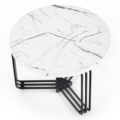 Stolik kawowy Antica White Marble 55 cm Stalowa podstawa lakierowana na czarno, blat wykonany z MDF-u z okleiną imitującą marmur, ustawiony przy kanapie bądź fotelu idealnie wkomponuje się w wystrój każdego salonu