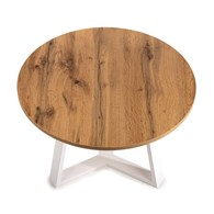 Stolik kawowy TRILEG 70 cm dąb lancelot Wykonany z metalu oraz płyty MDF w kolorze dąb lancelot, solidny i modny stoliczek kawowy w nowoczesnym designie