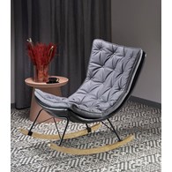 Fotel bujany Indigo ciemny popiel Wytrzymały korpus stanowiący połączenie metalu oraz drewna, siedzisko wykonane z eco skóry z dołączonym pikowanym materacem, mebel do samodzielnego montażu