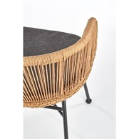 Krzesło model K400 rattan Rattanowe siedzisko w naturalnym kolorze, poduszka w zestawie, nogi czarne, metalowe